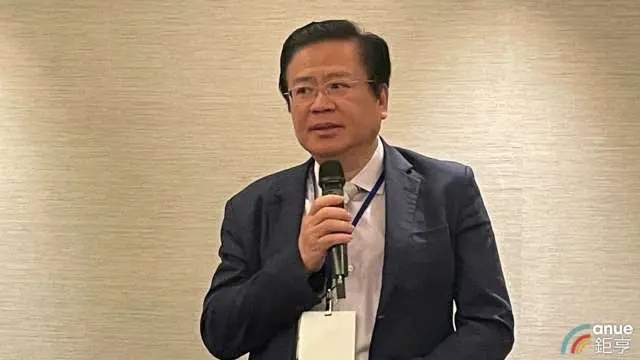 服務業可望開放移工？許舒博：前提是提高本勞薪資且高過外勞